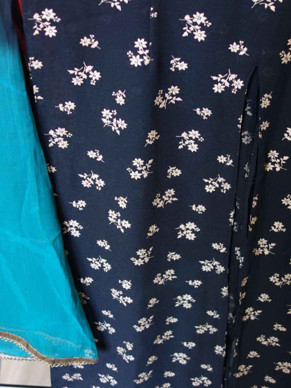 Beautiful Black Kurta/Salwar/Chunie 3 PC Suit with Floral Embroidery